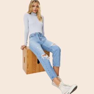 Levi's Wedgie Straight Distressed Jeans Size